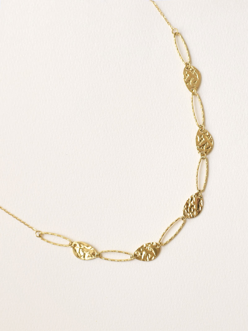 Collier DOUGLAS