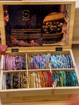 Box 72 bracelets népalais