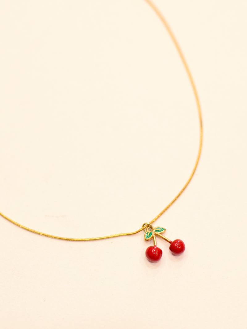 Collier Cherry