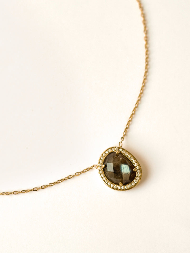 Collier LONE