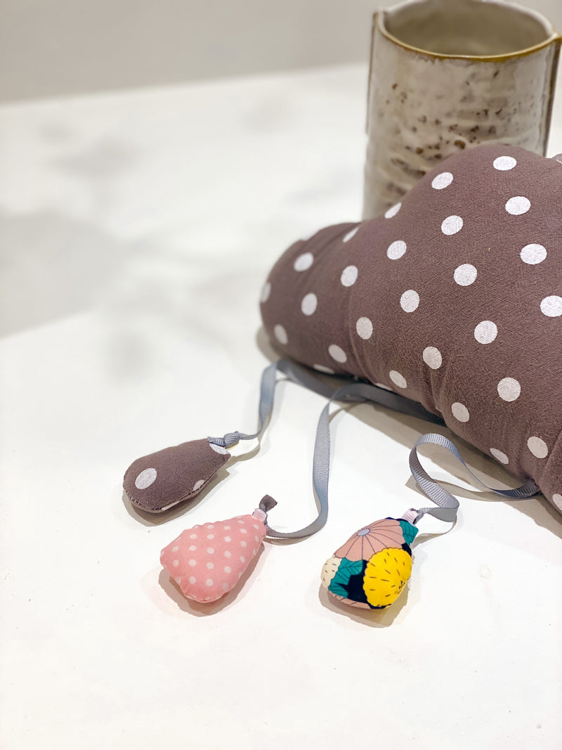 Mobile Small Taupe